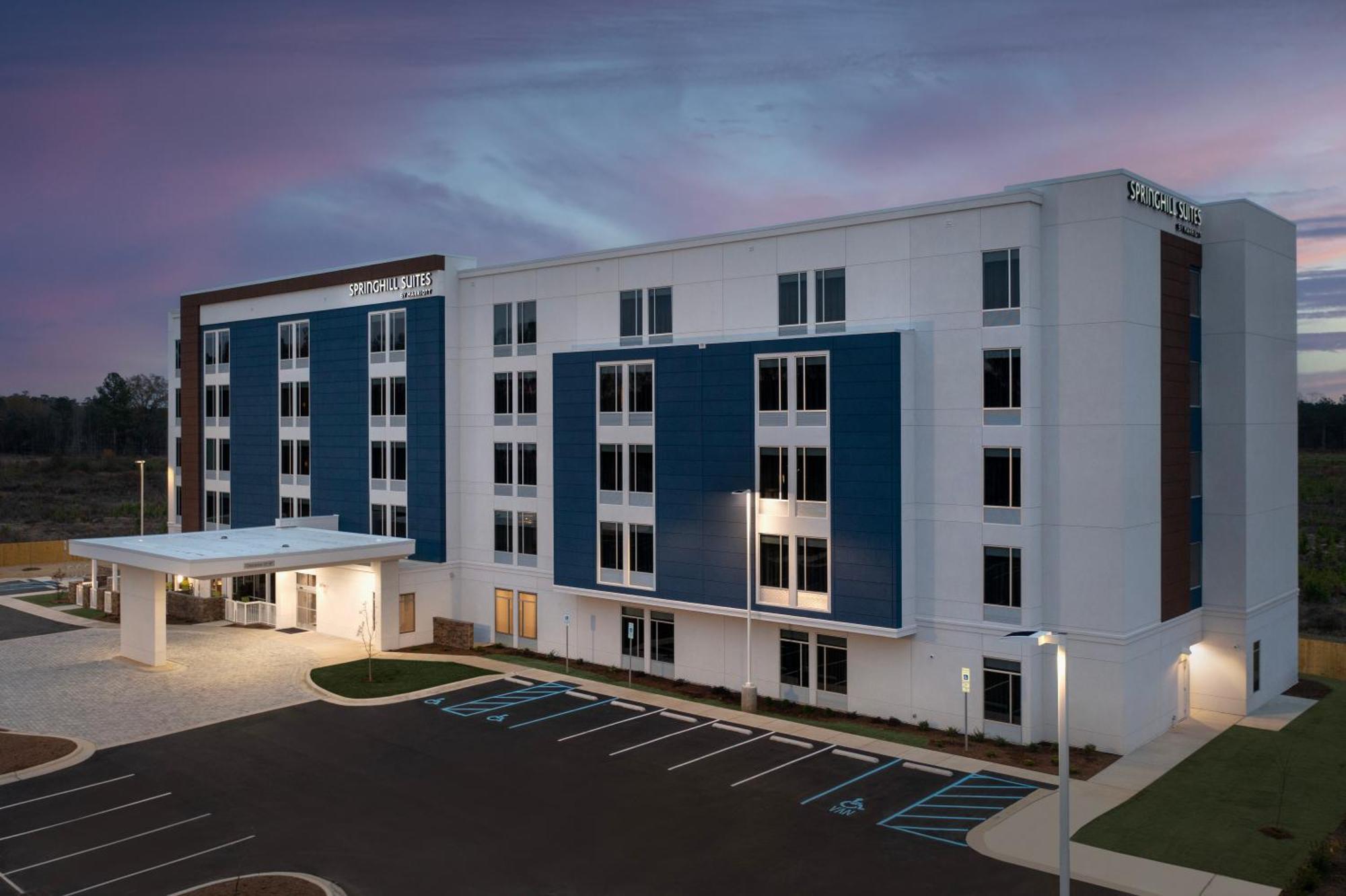 Springhill Suites By Marriott Fayetteville I-95 エクステリア 写真